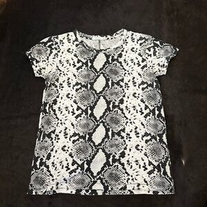 Rag & Bone Puma Cotton Short Sleeve Snake Print T-Shirt size Small worn once